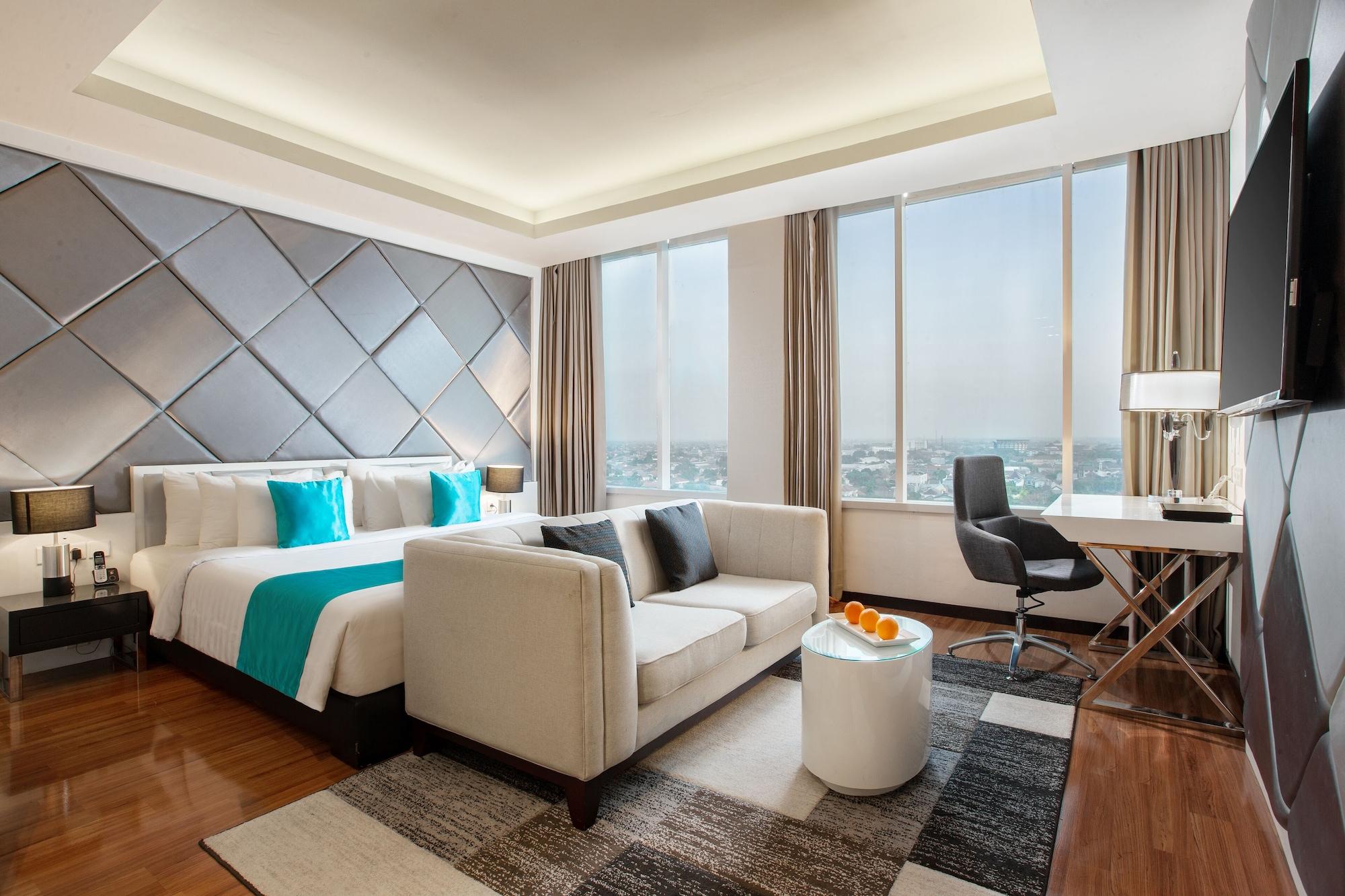 The Alana Hotel & Convention Center Solo By Aston Exteriör bild