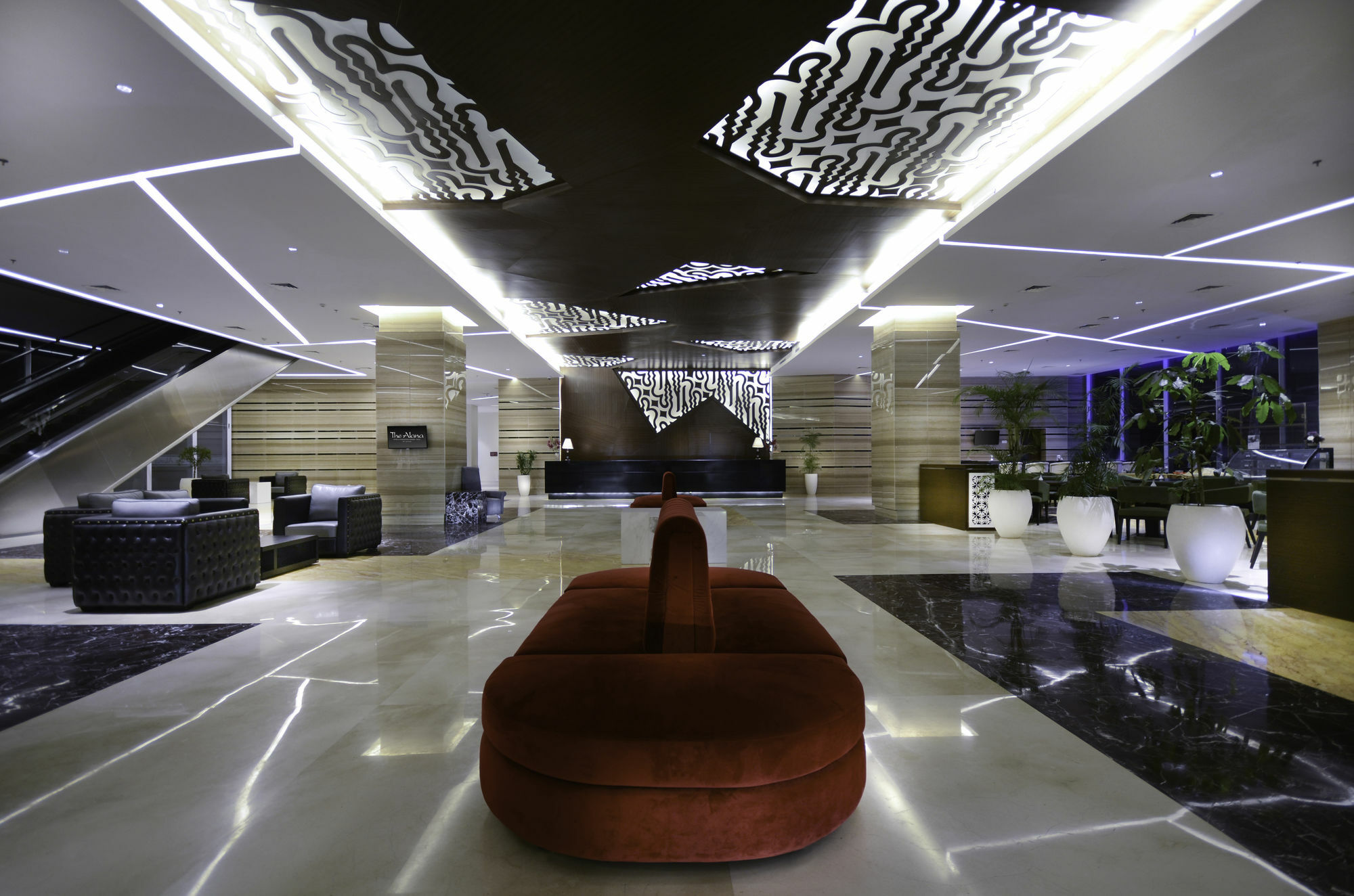 The Alana Hotel & Convention Center Solo By Aston Exteriör bild