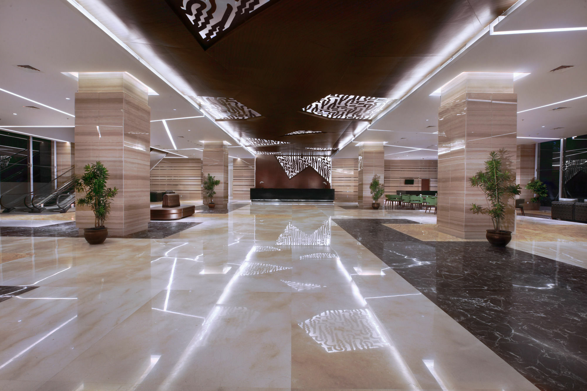 The Alana Hotel & Convention Center Solo By Aston Exteriör bild